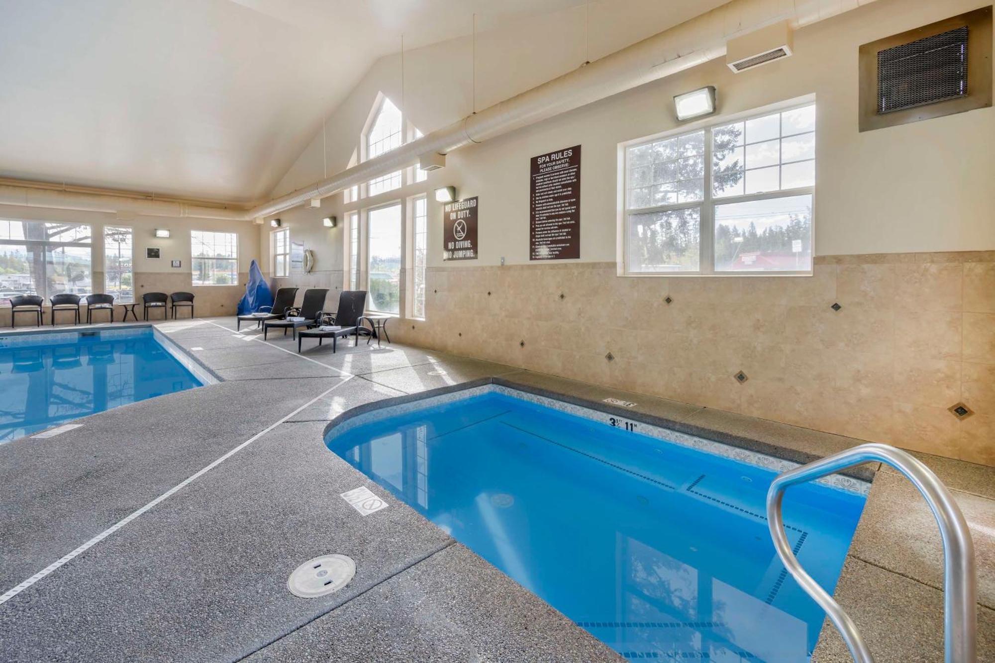 Best Western Plus Kalispell/Glacier Park West Hotel & Suites Exterior photo