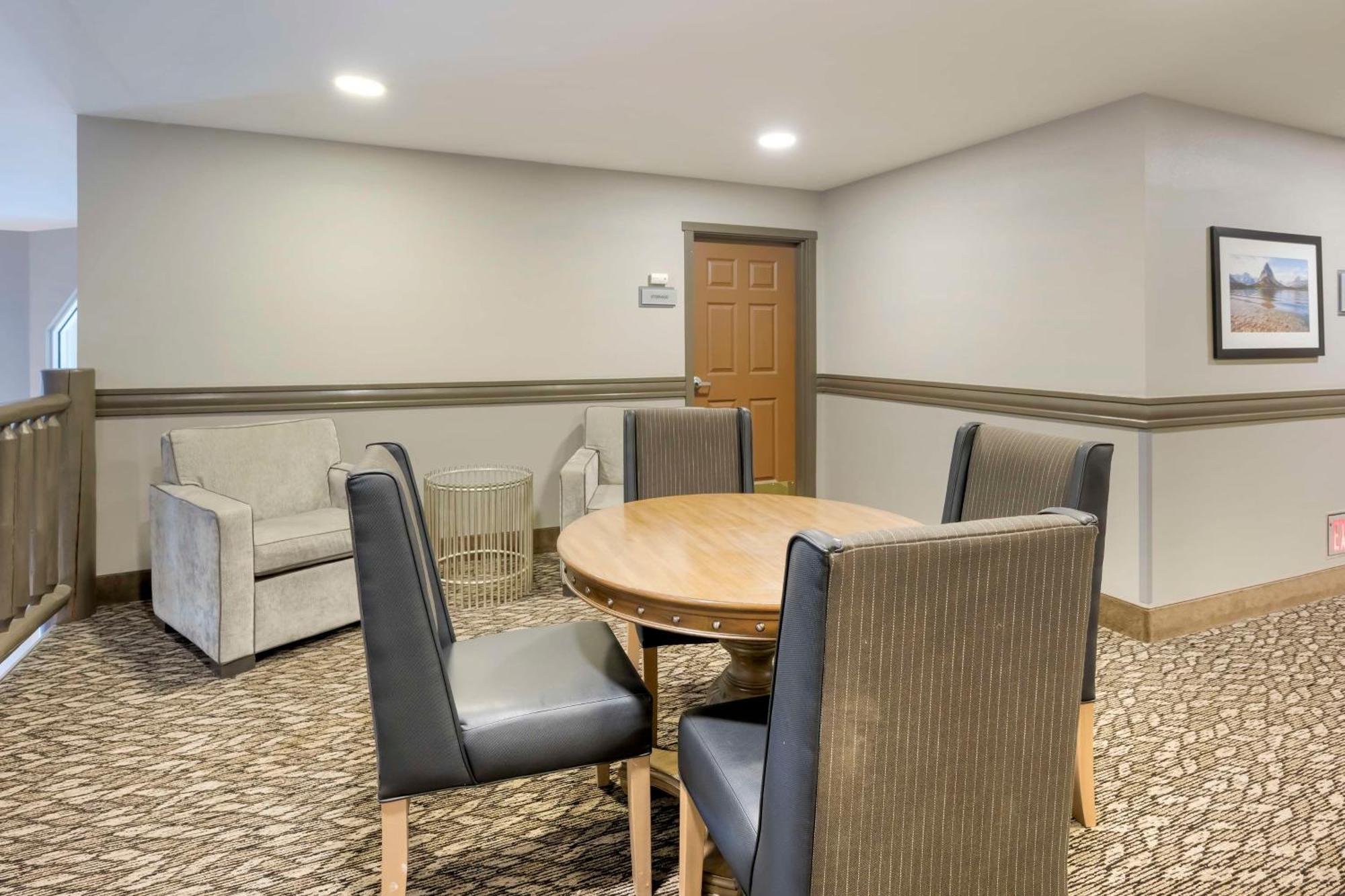 Best Western Plus Kalispell/Glacier Park West Hotel & Suites Exterior photo